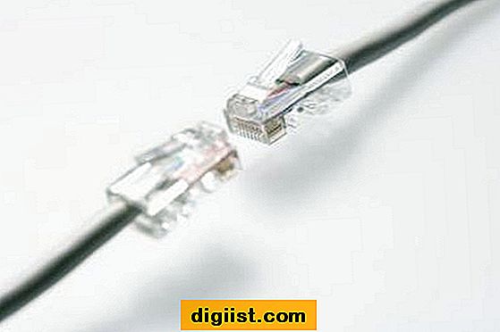 Как да свържете DSL модем с два рутера, за да създадете две безжични мрежи