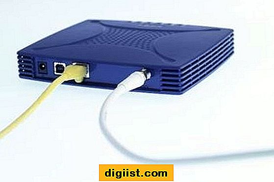 Kā savienot DSL modemu un Linksys maršrutētāju bezvadu internetam
