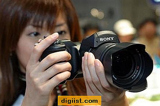 Sådan slettes billeder på Sony Cyber-shot-kameraer