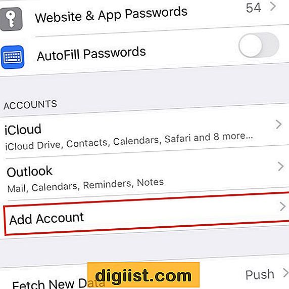 Als u Push Yahoo-meldingen op uw iPhone wilt activeren, hoeft u alleen maar door uw wachtwoord- en accountinstellingen te navigeren en uw Yahoo-accountgegevens toe te voegen.